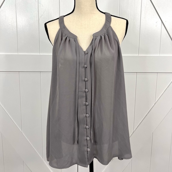 Torrid GREY GEORGETTE BUTTON-LOOP SEMI SHEER TANK TOP - Picture 3 of 9